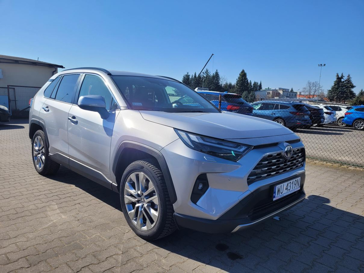 TOYOTA RAV4 SUV - SUV: photos 1 TOYOTA RAV4 SUV - SUV: photos 1