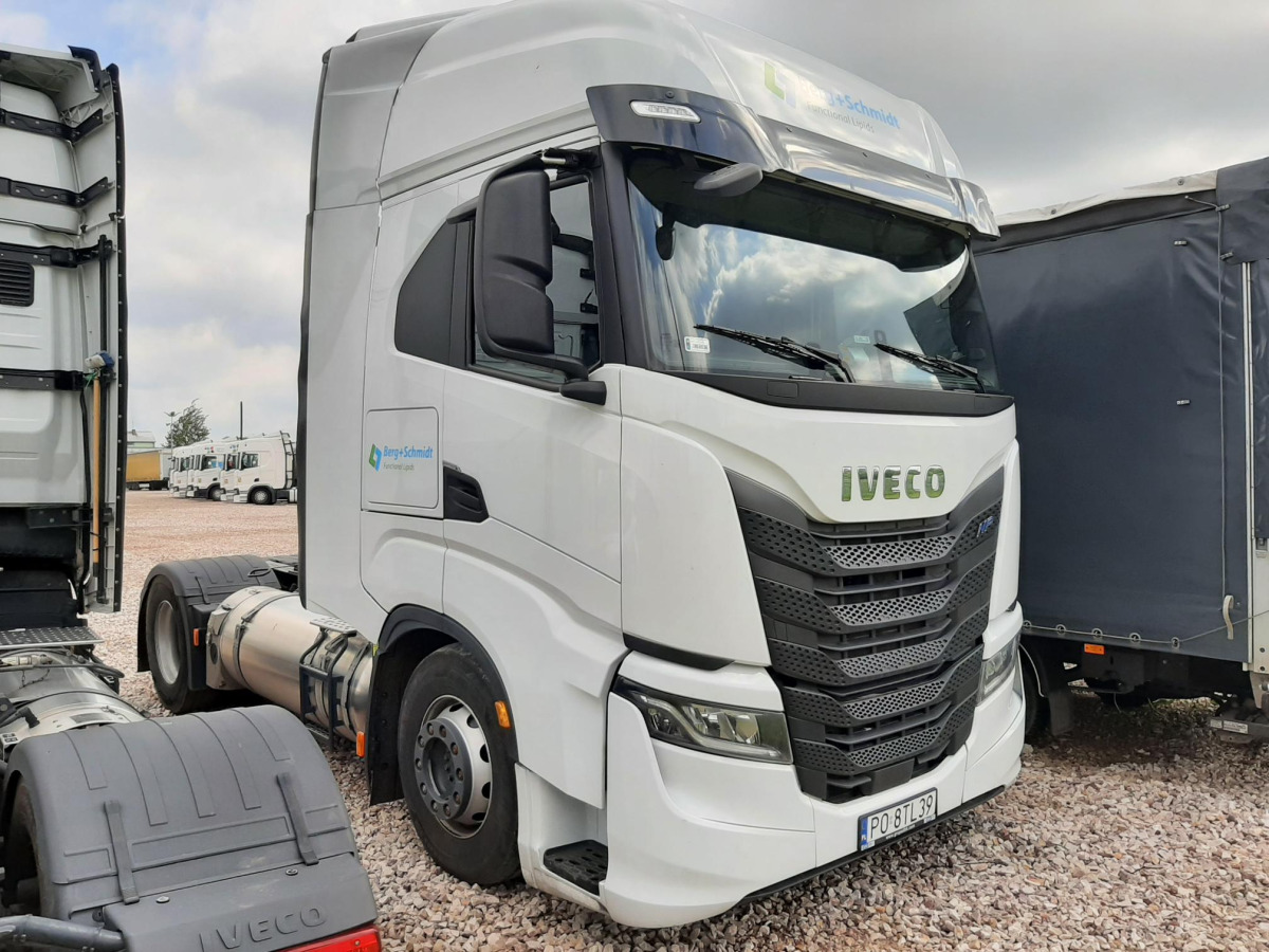 IVECO S-WAY 460 CIĄGNIK SIODŁOWY - Tracteur routier: photos 1 IVECO S-WAY 460 CIĄGNIK SIODŁOWY - Tracteur routier: photos 1