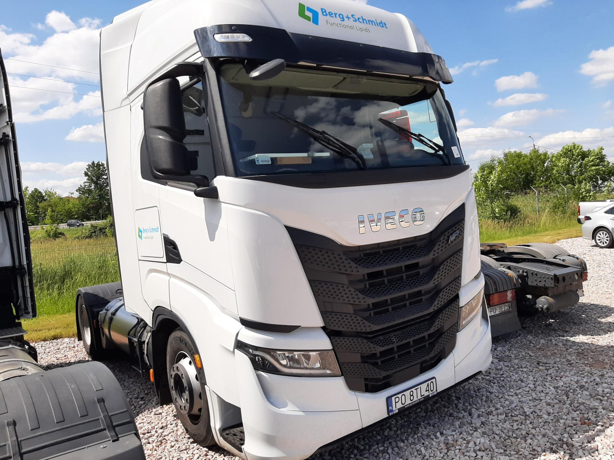 IVECO S-WAY CIĄGNIK SIODŁOWY - Tracteur routier: photos 1 IVECO S-WAY CIĄGNIK SIODŁOWY - Tracteur routier: photos 1
