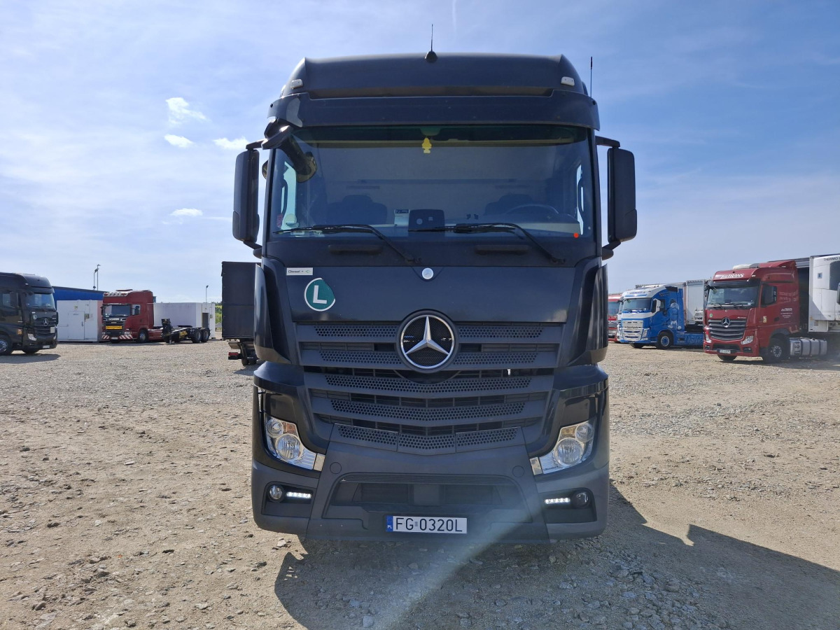 MERCEDES BENZ ACTROS CIĄGNIK SIODŁOWY - Tracteur routier: photos 3 MERCEDES BENZ ACTROS CIĄGNIK SIODŁOWY - Tracteur routier: photos 3