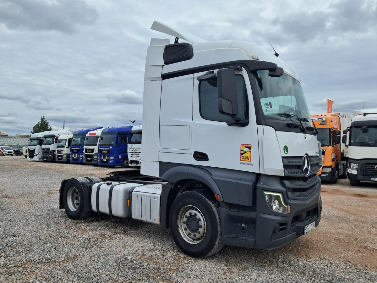 MERCEDES BENZ ACTROS CIĄGNIK SIODŁOWY - Tracteur routier: photos 1 MERCEDES BENZ ACTROS CIĄGNIK SIODŁOWY - Tracteur routier: photos 1
