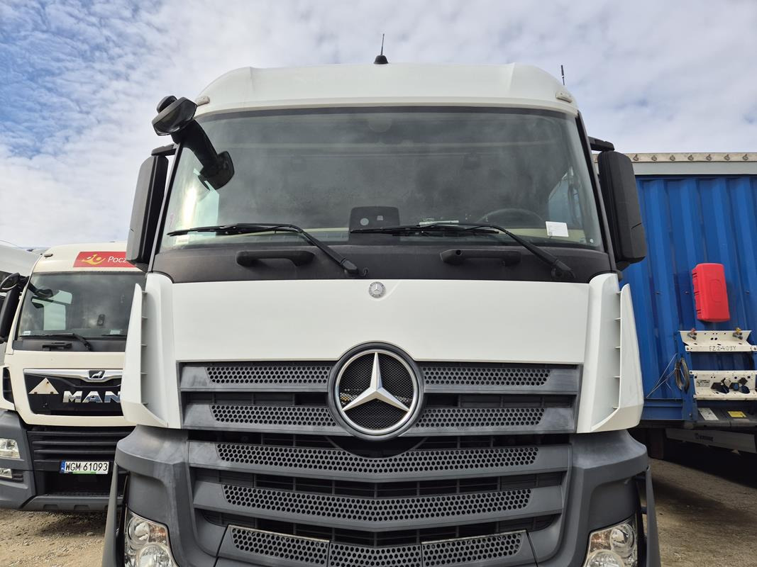 MERCEDES BENZ ACTROS CIĄGNIK SIODŁOWY - Tracteur routier: photos 2 MERCEDES BENZ ACTROS CIĄGNIK SIODŁOWY - Tracteur routier: photos 2