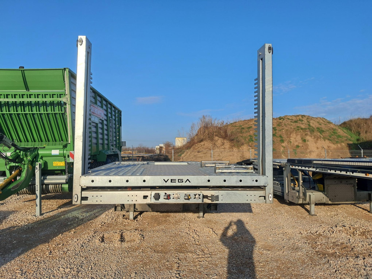 VEGA TRAILER 2 AXLE SEMI TRAILER DO PRZEWOZU POJAZDÓW - Remorque voiture: photos 2 VEGA TRAILER 2 AXLE SEMI TRAILER DO PRZEWOZU POJAZDÓW - Remorque voiture: photos 2