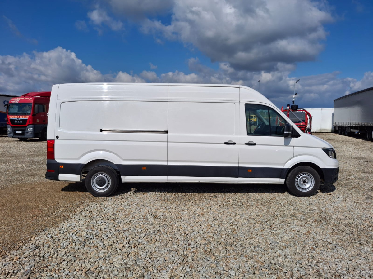 VOLKSWAGEN CRAFTER FURGON BLASZAK - Fourgon utilitaire: photos 5 VOLKSWAGEN CRAFTER FURGON BLASZAK - Fourgon utilitaire: photos 5