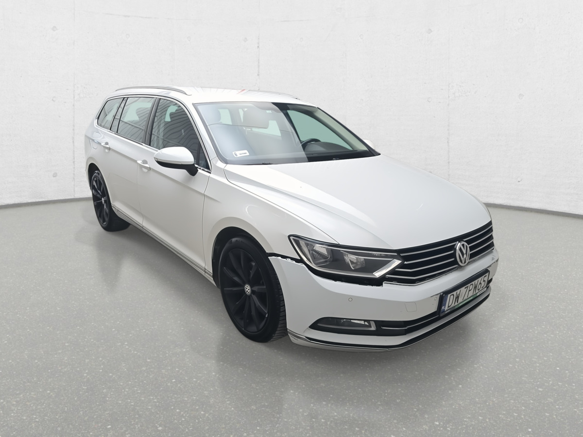 VOLKSWAGEN PASSAT KOMBI - Voiture: photos 1 VOLKSWAGEN PASSAT KOMBI - Voiture: photos 1