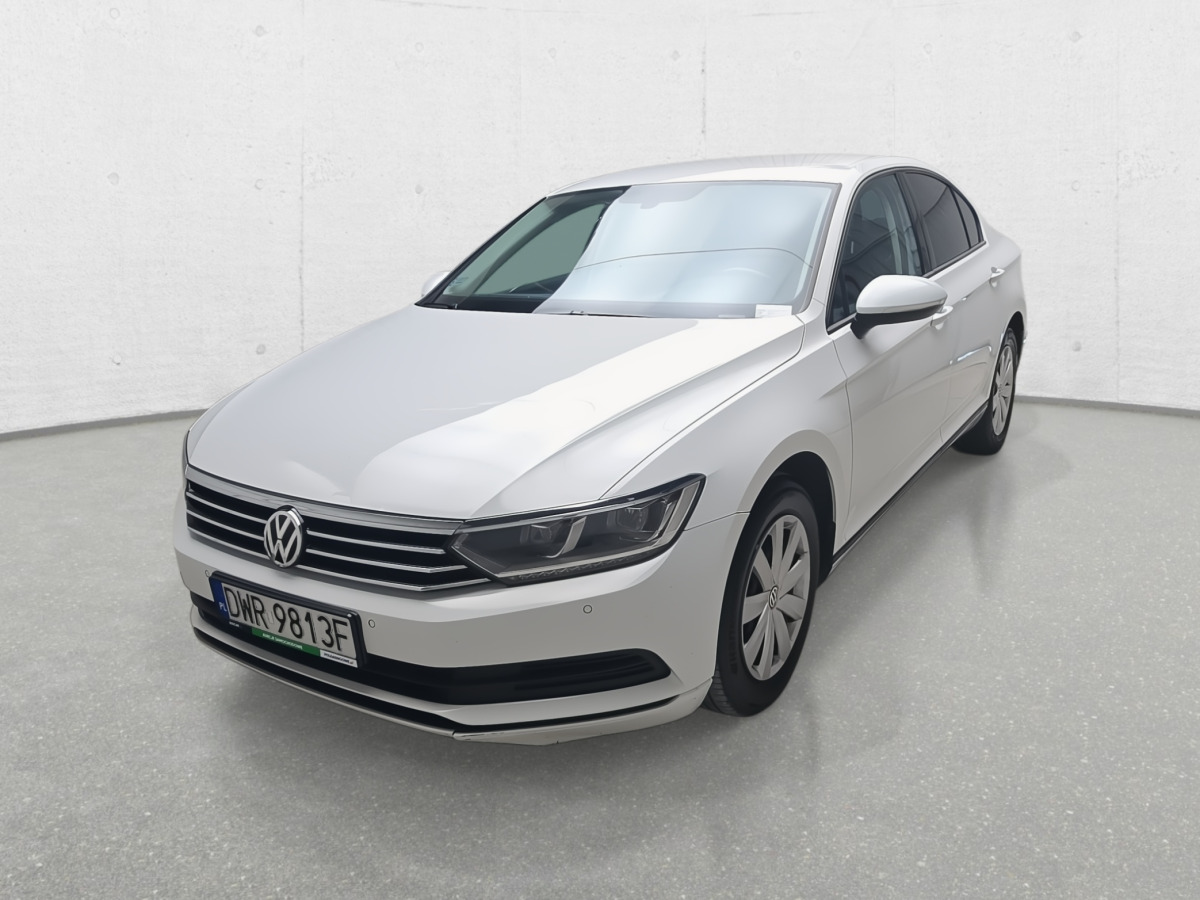 VOLKSWAGEN PASSAT SEDAN - Berline: photos 4 VOLKSWAGEN PASSAT SEDAN - Berline: photos 4