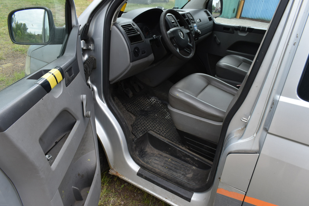 VOLKSWAGEN TRANSPORTER BRYGADÓWKA - Utilitaire double cabine: photos 5 VOLKSWAGEN TRANSPORTER BRYGADÓWKA - Utilitaire double cabine: photos 5