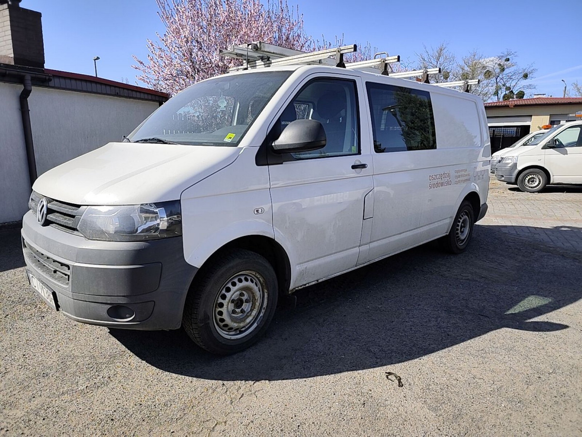 VOLKSWAGEN TRANSPORTER BRYGADÓWKA - Utilitaire double cabine: photos 2 VOLKSWAGEN TRANSPORTER BRYGADÓWKA - Utilitaire double cabine: photos 2