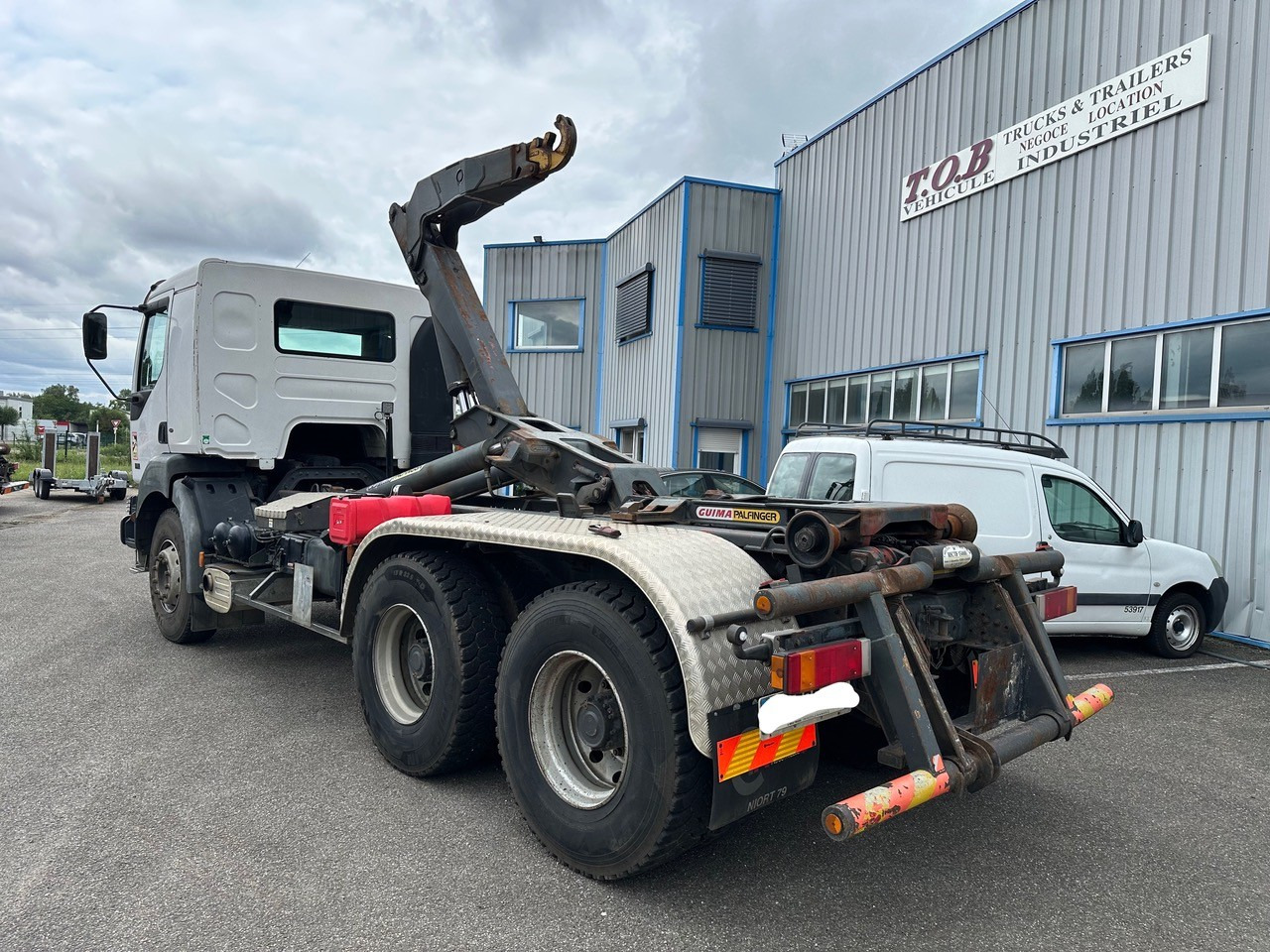 RENAULT KERAX 370 DCI - Camion ampliroll: photos 2 RENAULT KERAX 370 DCI - Camion ampliroll: photos 2