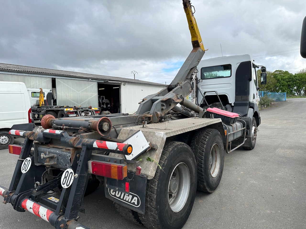 RENAULT KERAX 370 DCI - Camion ampliroll: photos 4 RENAULT KERAX 370 DCI - Camion ampliroll: photos 4