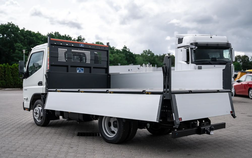 FUSO Canter 3S13 3W Scattolini - Camion benne: photos 5 FUSO Canter 3S13 3W Scattolini - Camion benne: photos 5