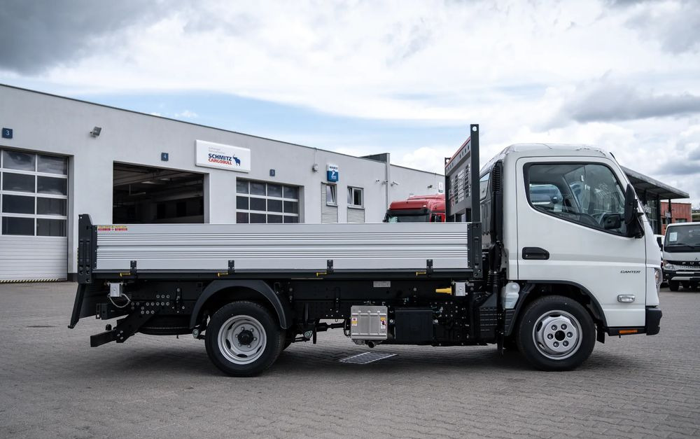 FUSO Canter 3S13 3W Scattolini - Camion benne: photos 3 FUSO Canter 3S13 3W Scattolini - Camion benne: photos 3