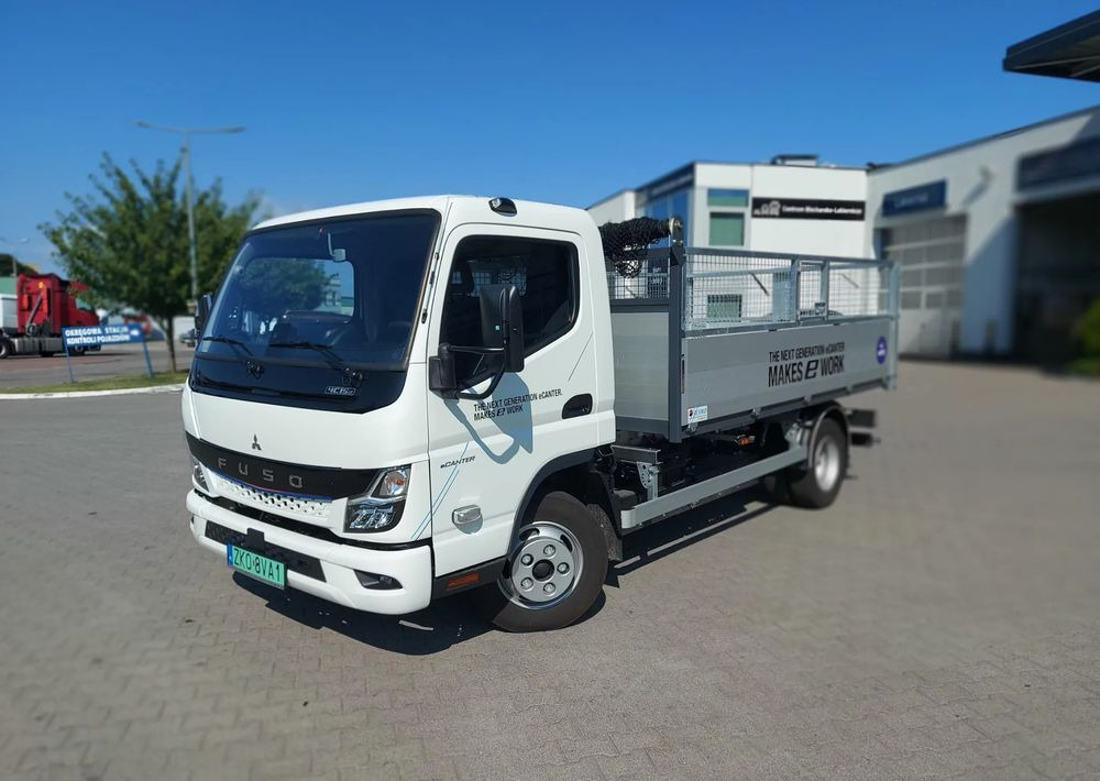 FUSO eCanter 4C15 Wywrotka Selektywna zbiórka - Camion benne, Camion électrique: photos 1 FUSO eCanter 4C15 Wywrotka Selektywna zbiórka - Camion benne, Camion électrique: photos 1