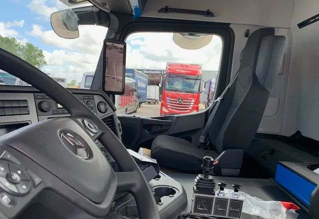 Mercedes-Benz Actros 2543 L Hakowiec - Camion ampliroll: photos 3 Mercedes-Benz Actros 2543 L Hakowiec - Camion ampliroll: photos 3