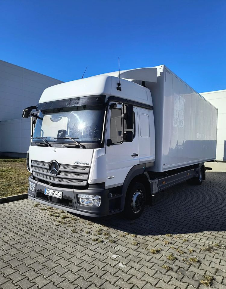 Mercedes-Benz Atego 1221 L - Camion fourgon: photos 1 Mercedes-Benz Atego 1221 L - Camion fourgon: photos 1