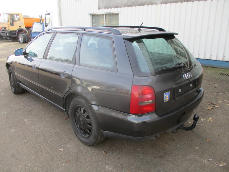 Audi A4 Avant 1.9 tdi , S-Line , Manual , Airco , EXPORT - Voiture: photos 5 Audi A4 Avant 1.9 tdi , S-Line , Manual , Airco , EXPORT - Voiture: photos 5