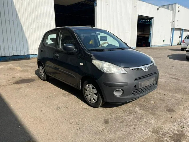 Hyundai i10 ,1.1 , 5 doors , Belgium Regestration - Voiture à hayon: photos 4 Hyundai i10 ,1.1 , 5 doors , Belgium Regestration - Voiture à hayon: photos 4