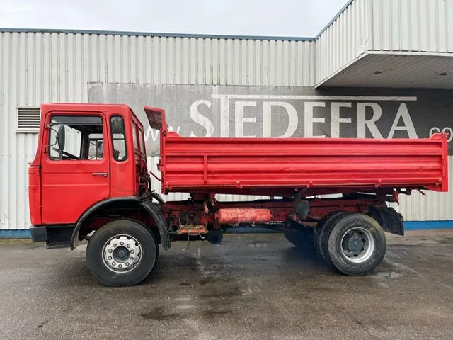 MAN 19 280 , Eaton Manual , 3 way tipper , Spring suspension - Camion benne: photos 2 MAN 19 280 , Eaton Manual , 3 way tipper , Spring suspension - Camion benne: photos 2