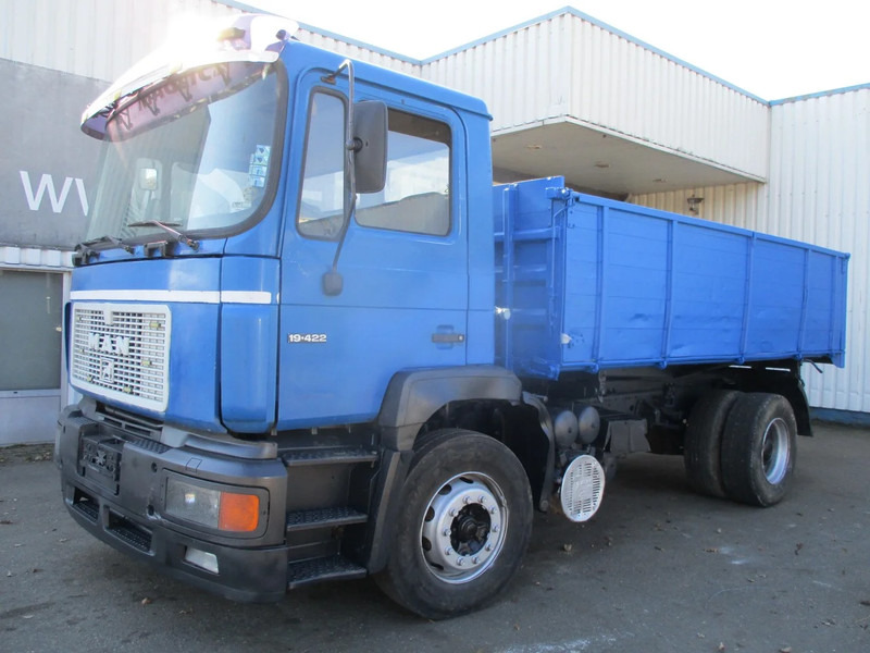 MAN 19.422 , Manual , 3 way tipper , Spring suspension - Camion benne: photos 5 MAN 19.422 , Manual , 3 way tipper , Spring suspension - Camion benne: photos 5