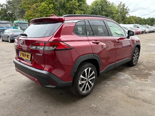 Toyota Corolla Cross Hybrid 140 Dynamic - SUV: photos 3 Toyota Corolla Cross Hybrid 140 Dynamic - SUV: photos 3