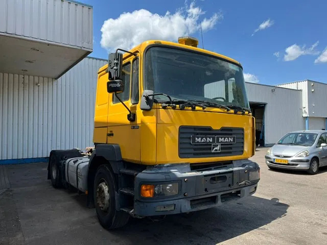 MAN 19.364 F2000 , Belgium Truck , ZF Manual , Euro 2 - Tracteur routier: photos 4 MAN 19.364 F2000 , Belgium Truck , ZF Manual , Euro 2 - Tracteur routier: photos 4
