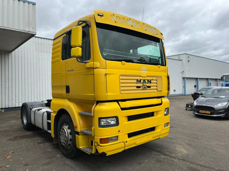MAN TGA 18-390 , Manual Gearbox , Airco , PTO , Tipper hydraulics - Tracteur routier: photos 4 MAN TGA 18-390 , Manual Gearbox , Airco , PTO , Tipper hydraulics - Tracteur routier: photos 4