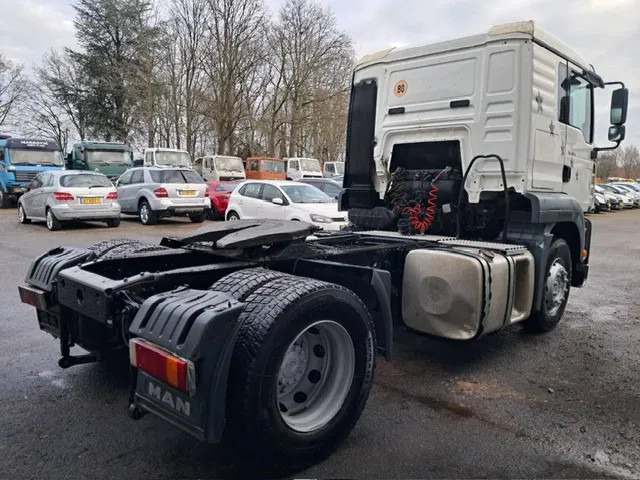 MAN TGA 410 / 18-413 , Euro 3 , Airco - Tracteur routier: photos 3 MAN TGA 410 / 18-413 , Euro 3 , Airco - Tracteur routier: photos 3