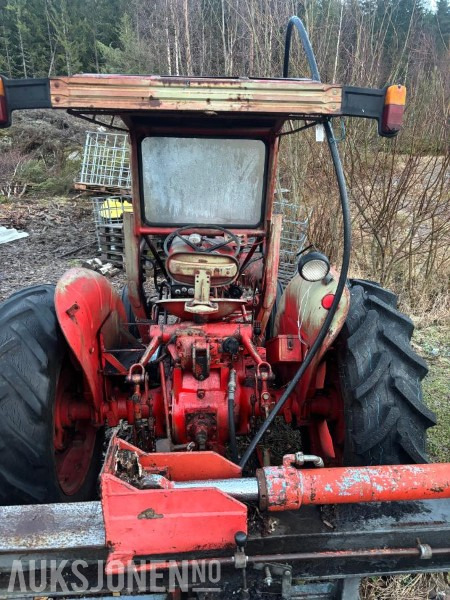 1900 Volvo 320 Buster traktor FRONTLASTER MVA FRI - INGEN MINSTEPRIS - Tracteur agricole: photos 4 1900 Volvo 320 Buster traktor FRONTLASTER MVA FRI - INGEN MINSTEPRIS - Tracteur agricole: photos 4