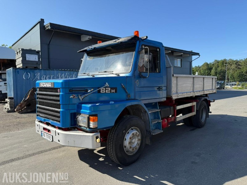 1982 Scania T82H 4X2 L146 Tippbil - Camion benne: photos 1 1982 Scania T82H 4X2 L146 Tippbil - Camion benne: photos 1