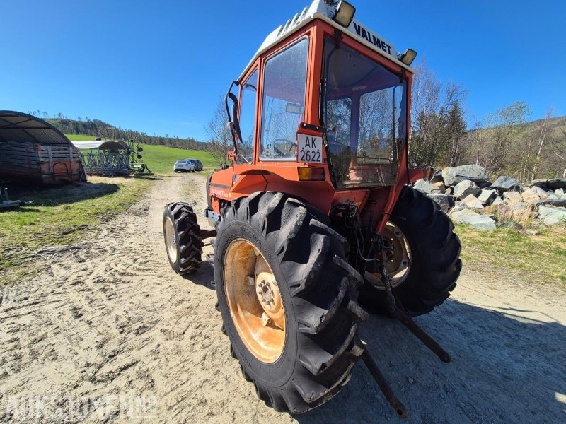 1983 Valmet 604 TURBO, repobjekt - Tracteur agricole: photos 3 1983 Valmet 604 TURBO, repobjekt - Tracteur agricole: photos 3