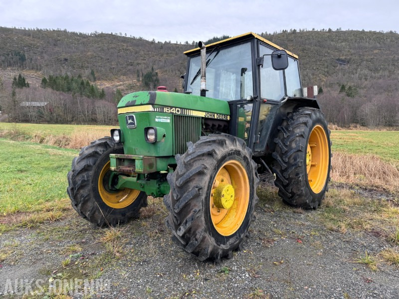 1985 John Deere 1640 SYNCHRON - 4x4 - Tracteur agricole: photos 1 1985 John Deere 1640 SYNCHRON - 4x4 - Tracteur agricole: photos 1