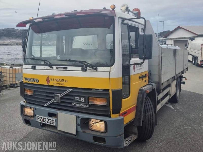 1986 Volvo FL6144X2 lastebil med plan eu ok 05.2026 - Camion plateau: photos 1 1986 Volvo FL6144X2 lastebil med plan eu ok 05.2026 - Camion plateau: photos 1