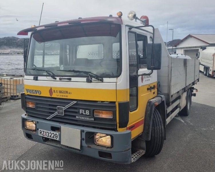 1986 Volvo FL6144X2 med plan LAV KM 139000km EU OK 05.2026 - Camion plateau: photos 1 1986 Volvo FL6144X2 med plan LAV KM 139000km EU OK 05.2026 - Camion plateau: photos 1