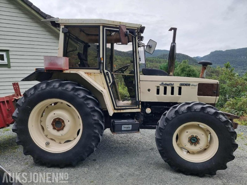 1987 Lamborghini 874-90 turbo MVA FRI SKJÆR SKUFFE 4 KJETTINGER - Tracteur agricole: photos 3 1987 Lamborghini 874-90 turbo MVA FRI SKJÆR SKUFFE 4 KJETTINGER - Tracteur agricole: photos 3