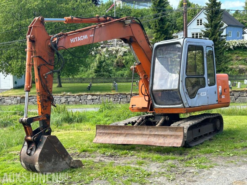 1994 Hitachi EX 60 Gravemaskin - Pelle: photos 1 1994 Hitachi EX 60 Gravemaskin - Pelle: photos 1