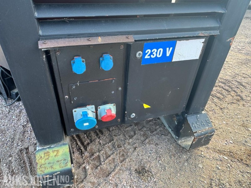 1995 Stamford aggregat 40kvA 230/400V - Matériel de chantier: photos 4 1995 Stamford aggregat 40kvA 230/400V - Matériel de chantier: photos 4