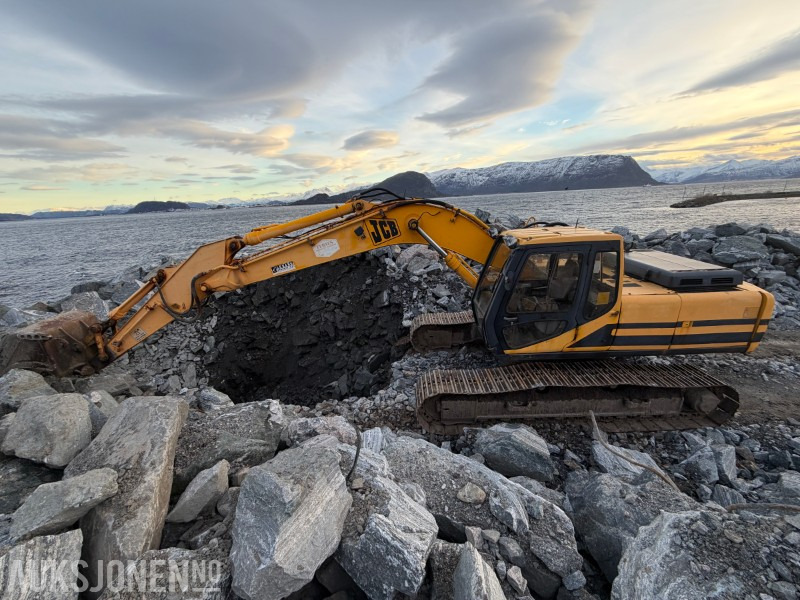 1996 JCB JS200LC - 20 tonns gravemaskin med graveskuffe - Pelle: photos 3 1996 JCB JS200LC - 20 tonns gravemaskin med graveskuffe - Pelle: photos 3