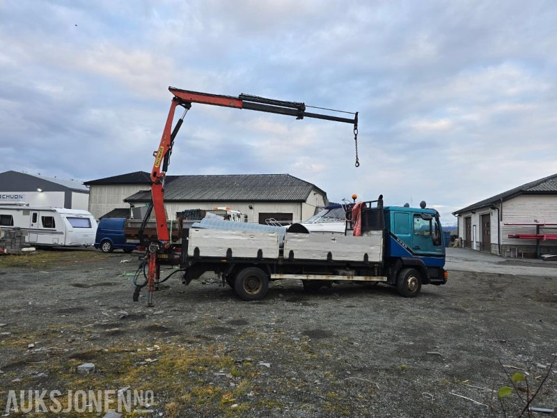 1996 MAN 8.223 LC Kranbil - 355000KM - Camion grue: photos 3 1996 MAN 8.223 LC Kranbil - 355000KM - Camion grue: photos 3