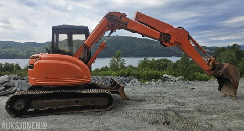1998 Hitachi Ex 75ur MVA FRI - Pelle: photos 3 1998 Hitachi Ex 75ur MVA FRI - Pelle: photos 3