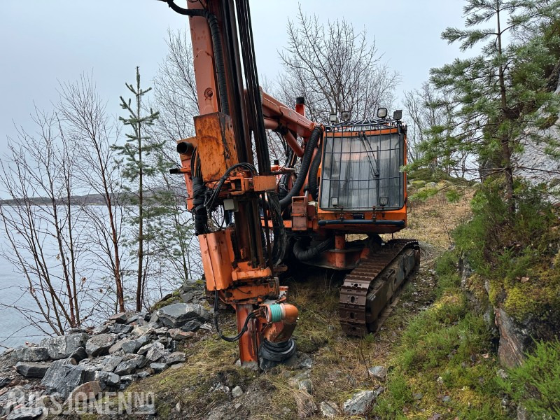 2001 Tamrock Ranger 500 – DB700 bomtype - borerigg - Foreuse: photos 1 2001 Tamrock Ranger 500 – DB700 bomtype - borerigg - Foreuse: photos 1