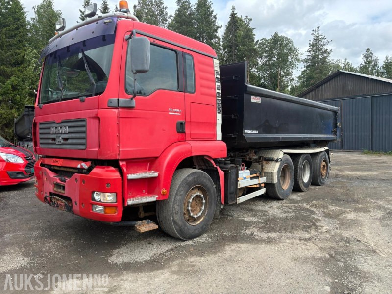 2002 MAN 26.463 FDLC krokbil / 8x4 - Camion ampliroll: photos 1 2002 MAN 26.463 FDLC krokbil / 8x4 - Camion ampliroll: photos 1