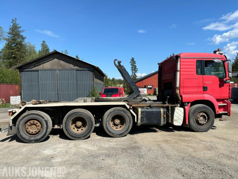 2002 MAN 26.463 FDLC krokbil / 8x4 - Camion ampliroll: photos 3 2002 MAN 26.463 FDLC krokbil / 8x4 - Camion ampliroll: photos 3