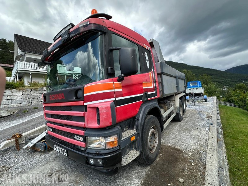 2003 Scania P-serie 124G 420 Tippbil, 354171km - Camion benne: photos 1 2003 Scania P-serie 124G 420 Tippbil, 354171km - Camion benne: photos 1