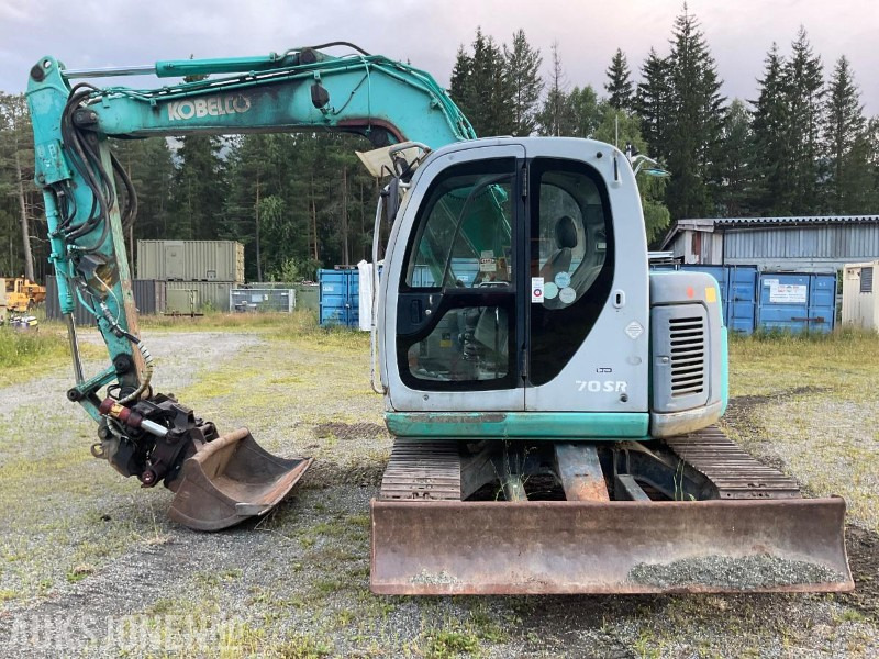 2004 Kobelco SK 70 SR - Pelle: photos 1 2004 Kobelco SK 70 SR - Pelle: photos 1