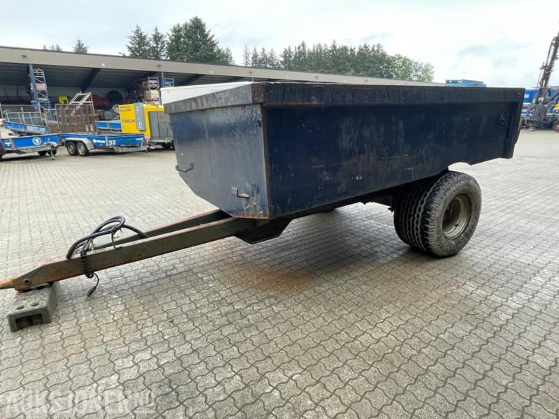 2004 MOI DUMPER HENGER - 8 tonner -1 akslet - Uten bremser - Uten skilt - Brukt som hjulmaskinhenger. - Matériel de chantier: photos 2 2004 MOI DUMPER HENGER - 8 tonner -1 akslet - Uten bremser - Uten skilt - Brukt som hjulmaskinhenger. - Matériel de chantier: photos 2