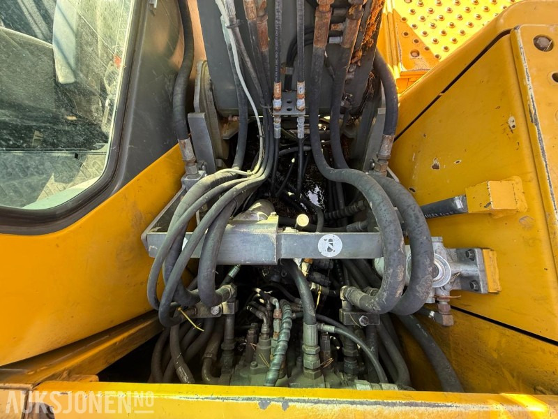 Pelle 2004 Volvo EC140BLC: photos 16