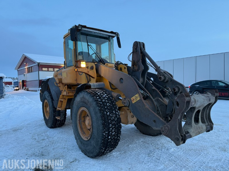 2004 Volvo L90E - Sentralsmøring - Ny motor - Chargeuse sur pneus: photos 3 2004 Volvo L90E - Sentralsmøring - Ny motor - Chargeuse sur pneus: photos 3