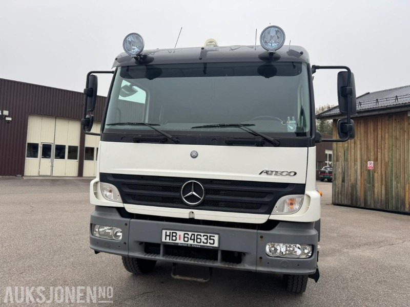 2005 Mercedes-Benz 1225AF/36AT linjebil med kran og masse utstyr - Camion grue: photos 2 2005 Mercedes-Benz 1225AF/36AT linjebil med kran og masse utstyr - Camion grue: photos 2