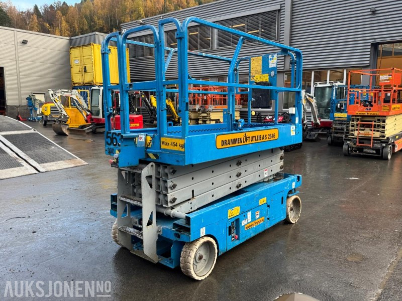 2006 Genie GS2646 sakselift / 10 meter arbeidshøyde / Sertifisert - Nacelle: photos 2 2006 Genie GS2646 sakselift / 10 meter arbeidshøyde / Sertifisert - Nacelle: photos 2