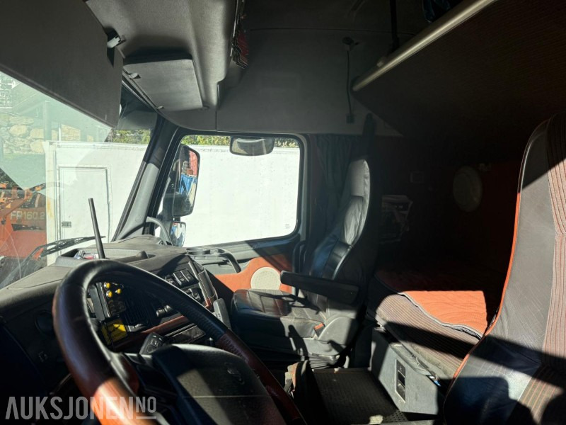 Crédit-bail  2006 Volvo FH-16 8X4 m/krokløft tridem 2006 Volvo FH-16 8X4 m/krokløft tridem: photos 11